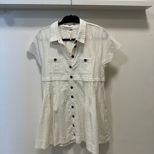 Women's White Button-Up dress. FREE PEOPLE. NWT. XS.